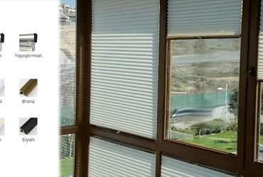 Pliseli perdeler cam balkonlar için